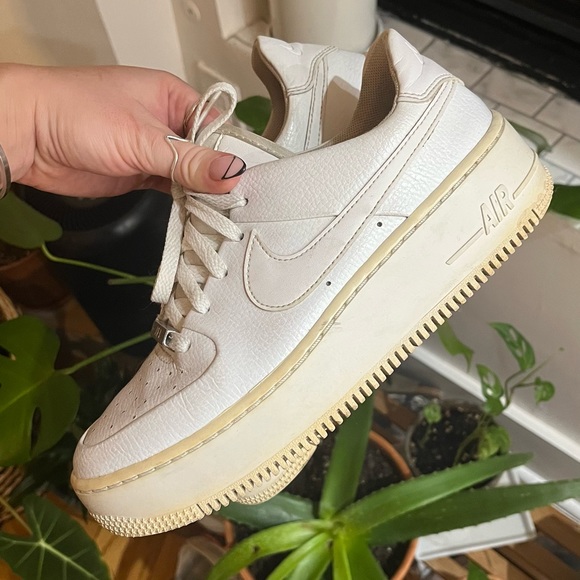 Nike AF1 Platforms - Picture 3 of 6